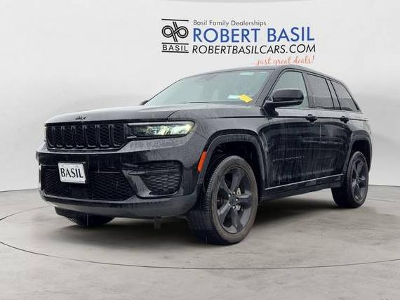 JEEP GRAND CHEROKEE 2023 1C4RJHAGXP8102948 image